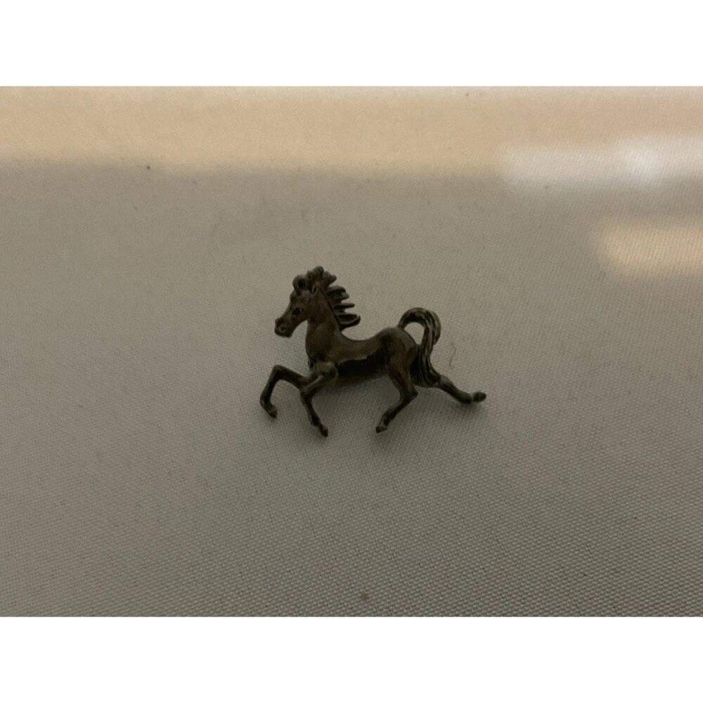 Horse Brooch Gray Enamel Pin Figural Prancing Mustang 1.5 x 1.25 Vintage 90s